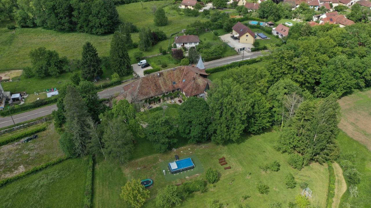 Domaine De Bellevue Gite Du Mont Poupet Marnoz Eksteriør billede